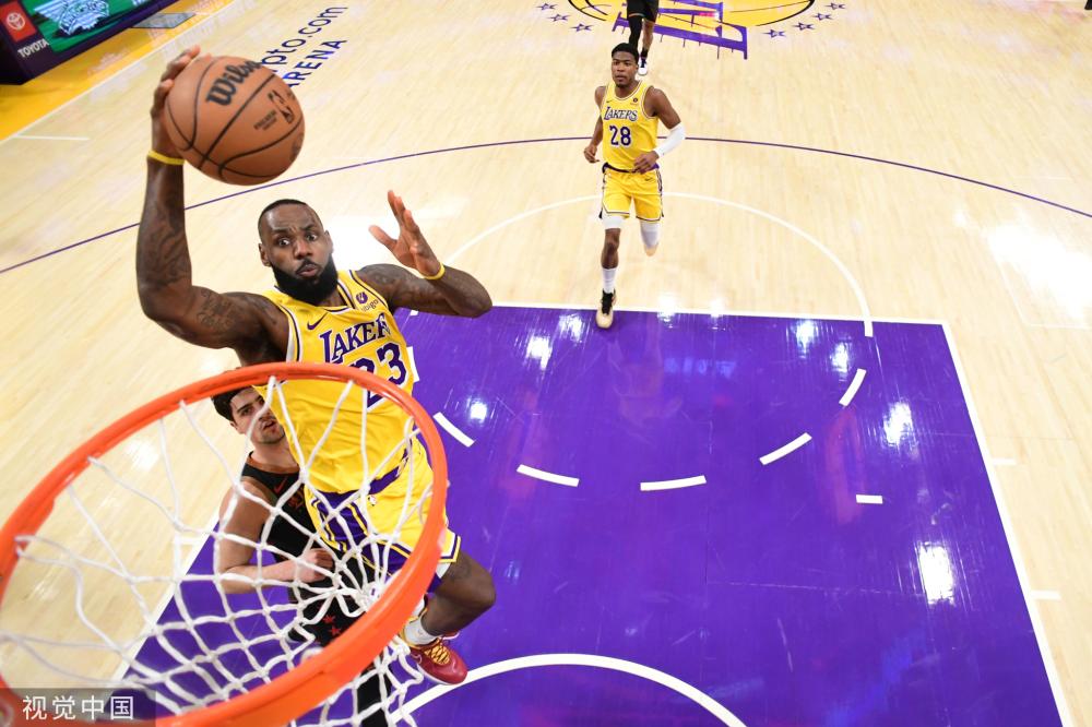 来的巨大影 来的巨大影